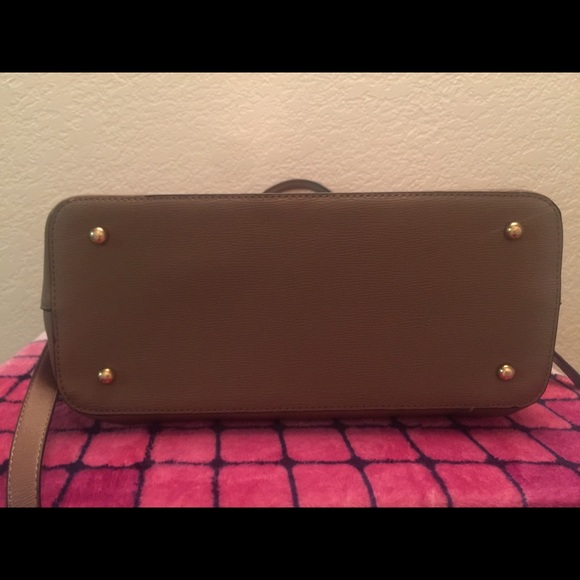 BEBE los angeles - Picture 4 of 7